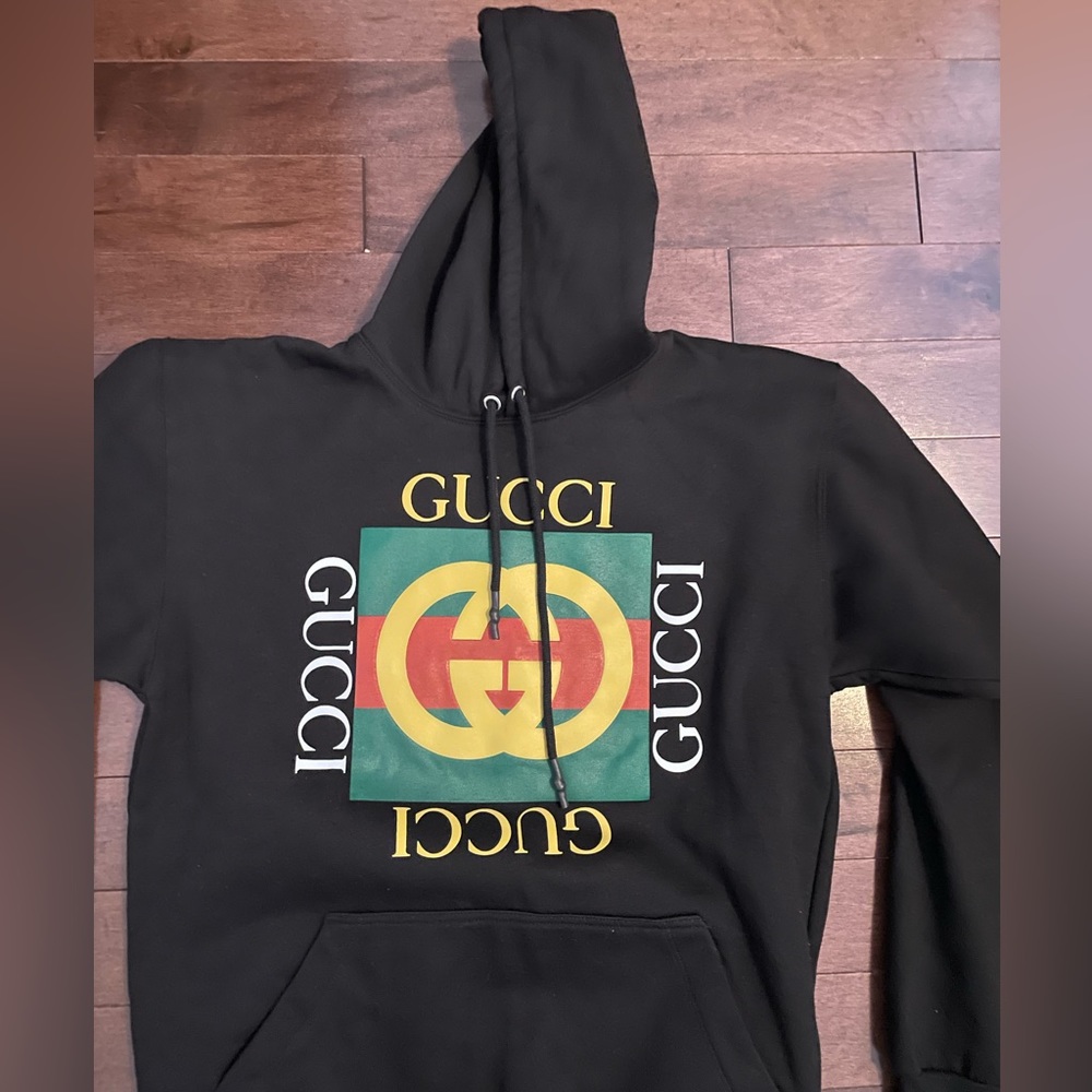 Gucci hoodie new size L